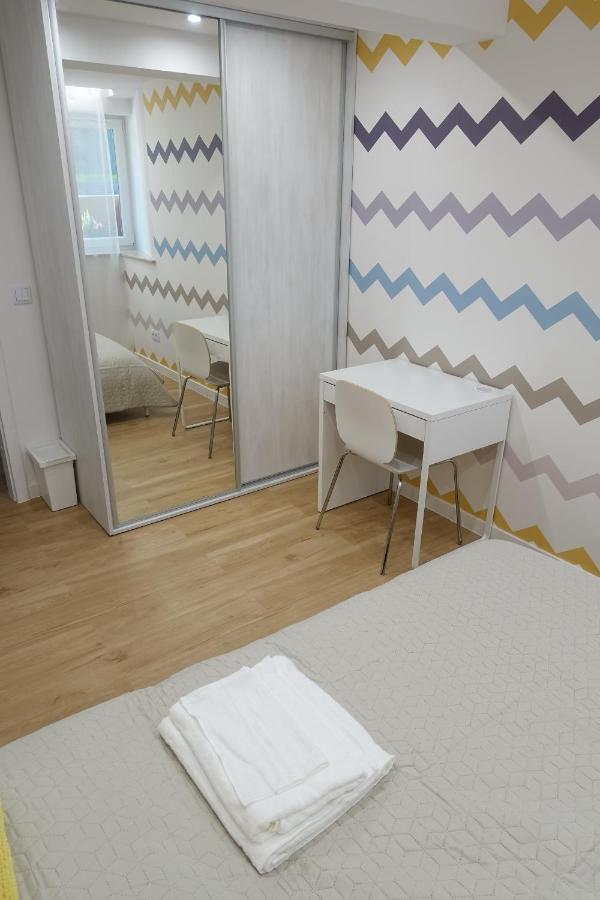 Three Rooms Apartment Krakow Exterior photo