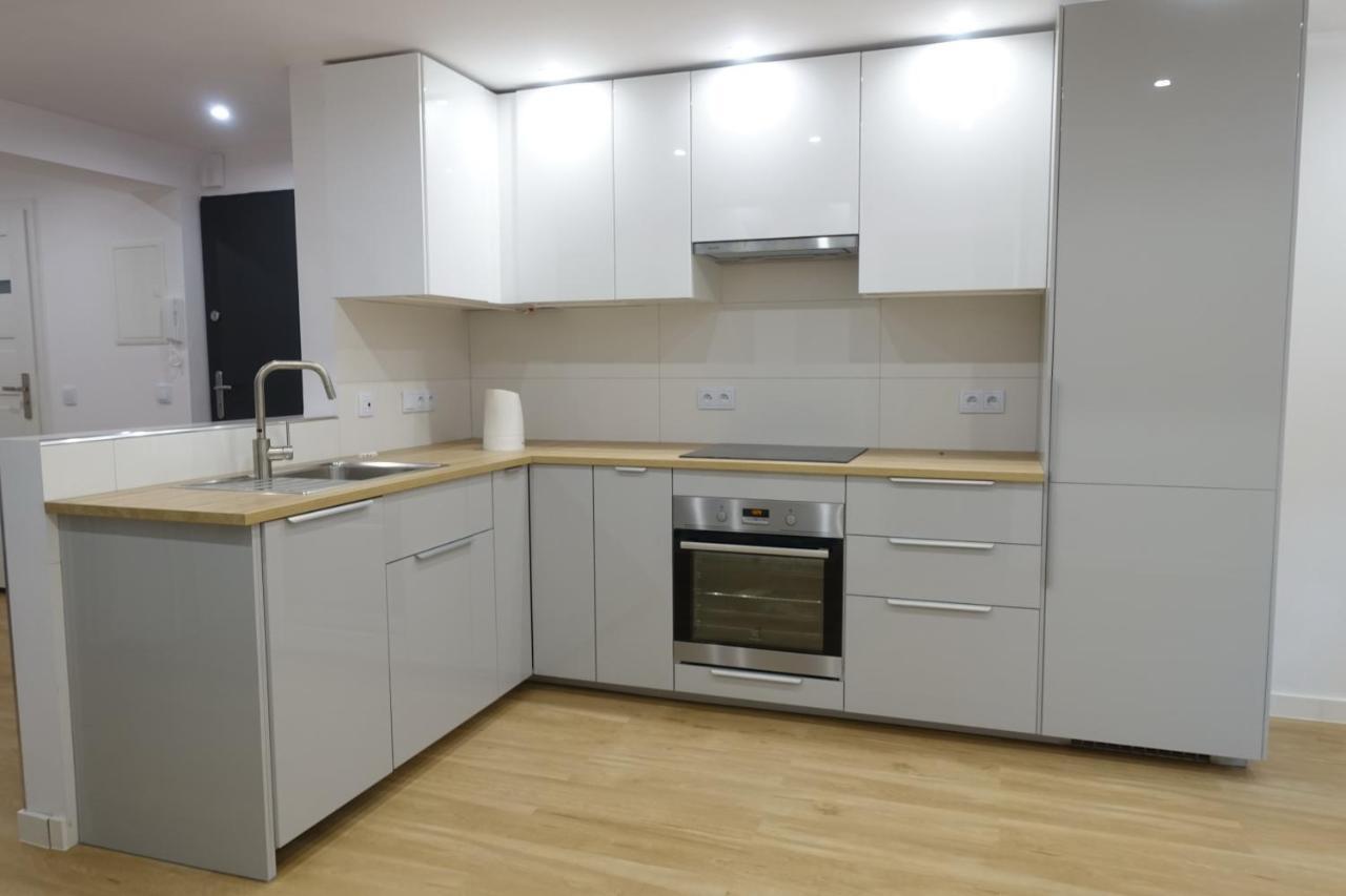 Three Rooms Apartment Krakow Exterior photo